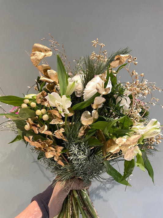 Bouquet pastel - avec feuillages festifs