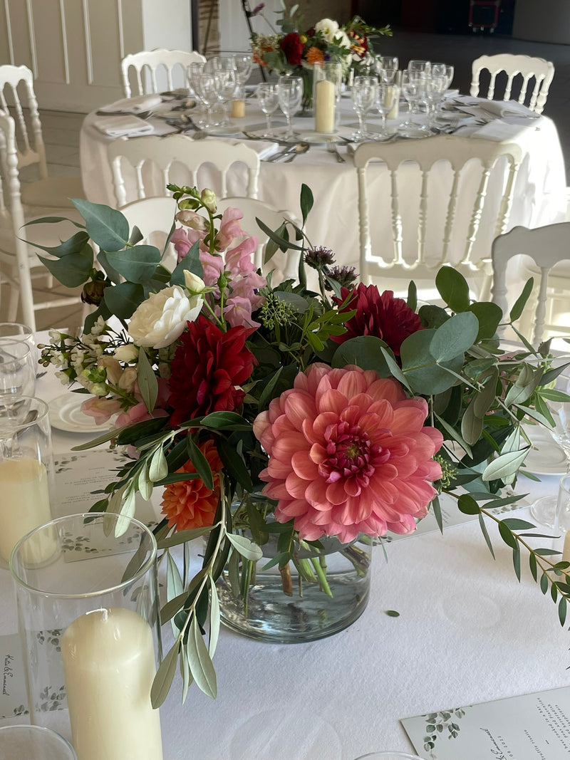 Composition florale de mariage réalisée par Après la rosée