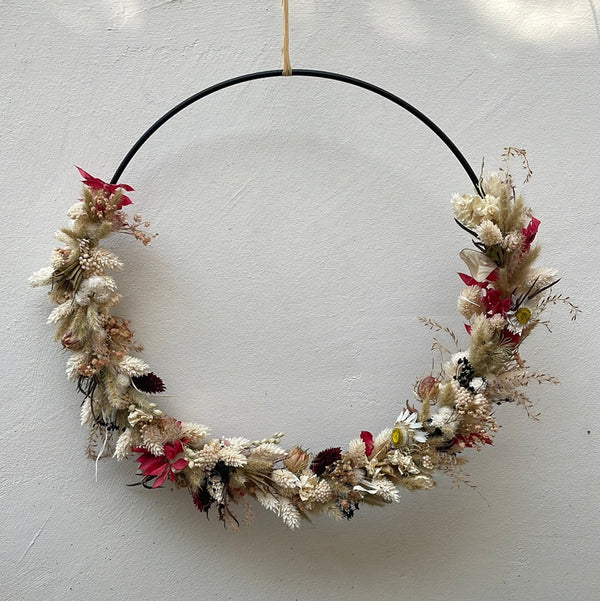 Couronne de fleurs séchées - à suspendre