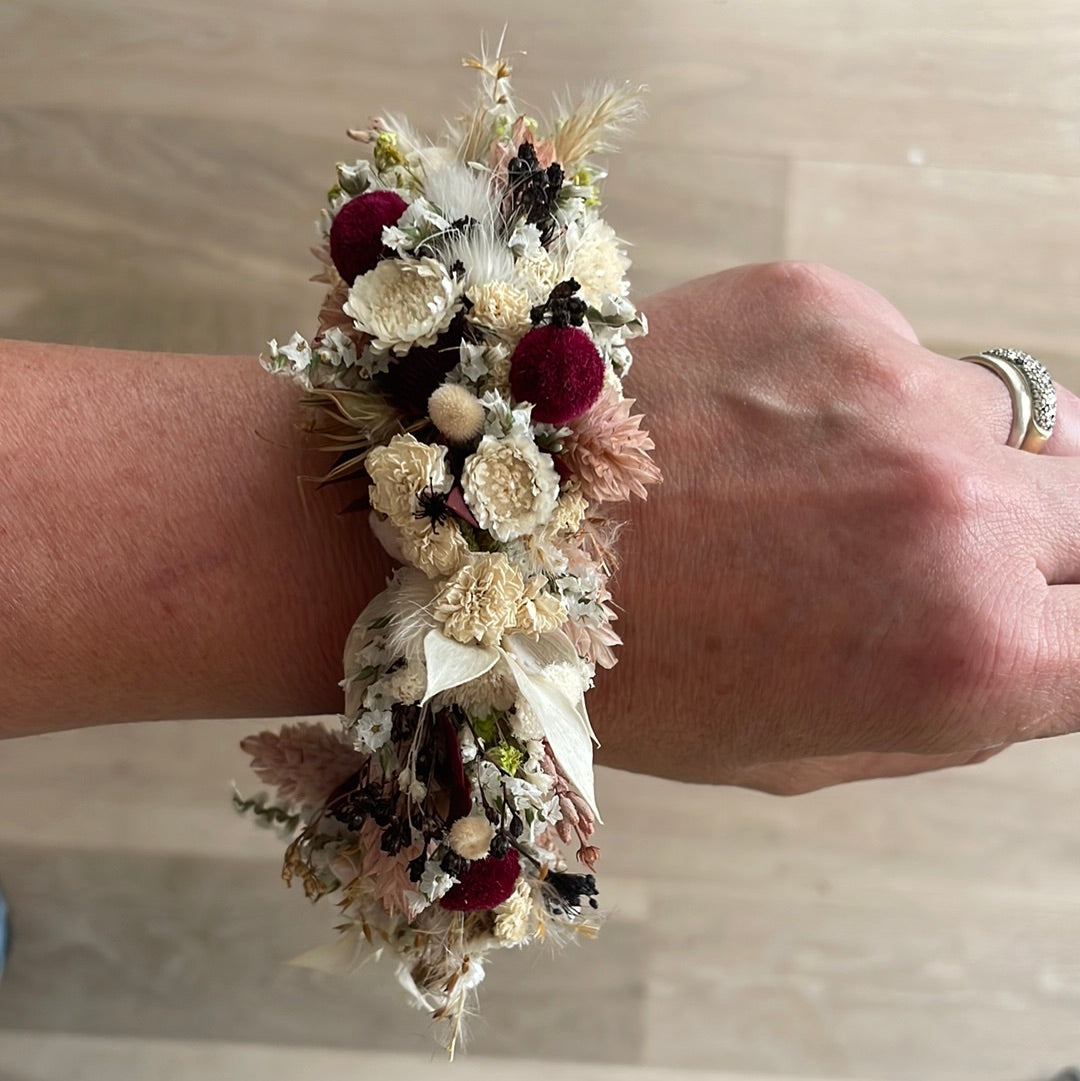 Bracelet fleuri - en fleurs séchées