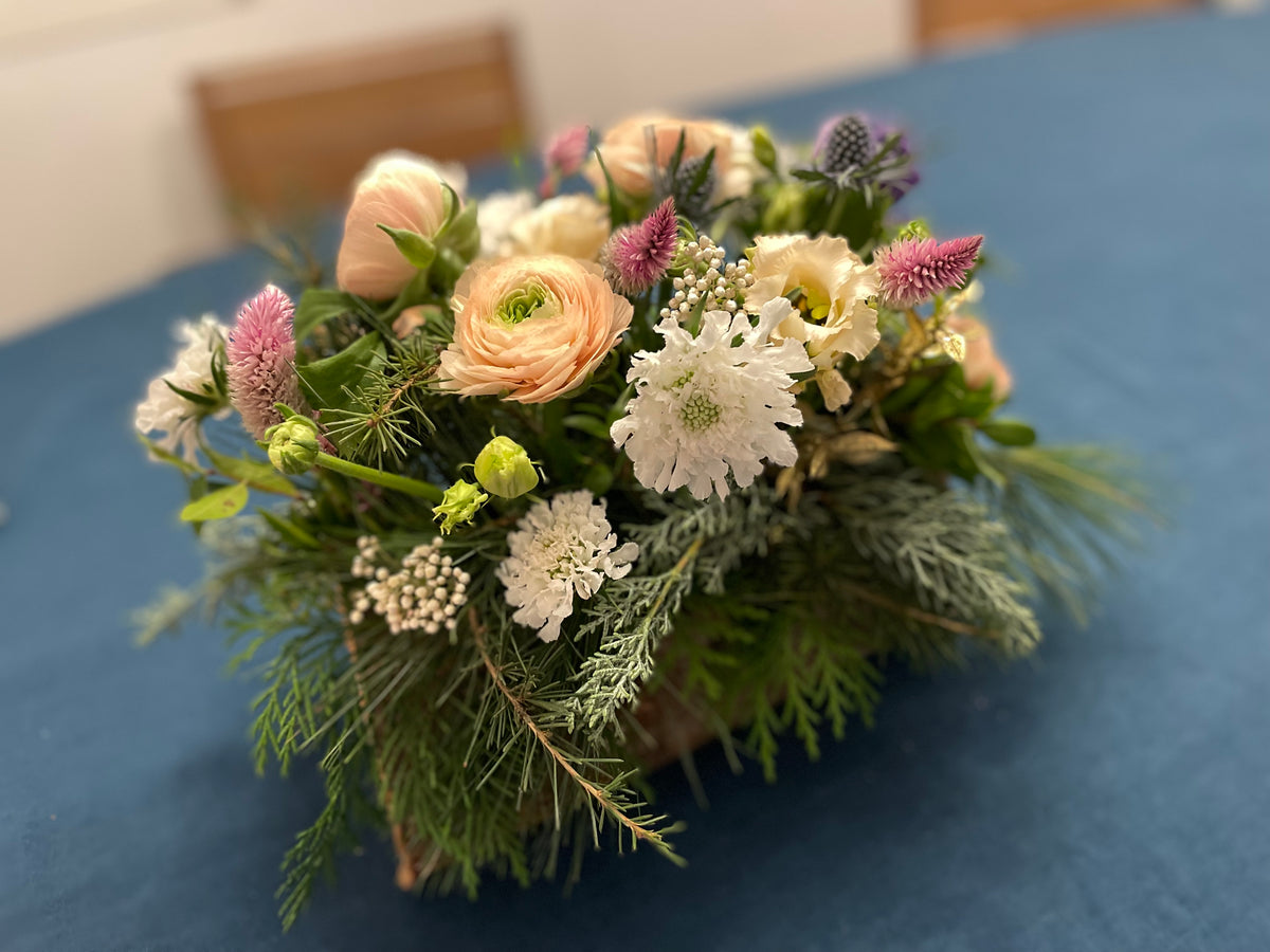 Centre de table - fleurs fraîches - pastel